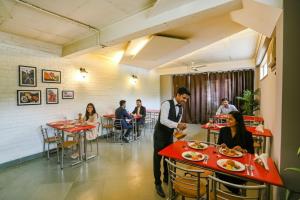 FabHotel Premium Nest Near Paras Hospital, Gurgaon