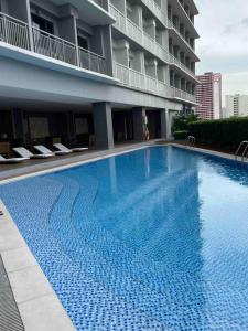 Lush Residences