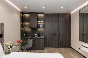 BonApart Saksaganskogo by UHM