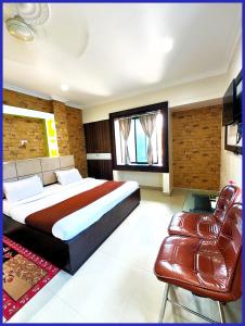 HOTEL SAI & SAND PIPER Near Jagannath Temple - Restaurant and Parking Facilities - Fully Air Conditioning Hotel - A Top Rated Hotel