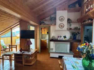 Mansarda tirolese con panorama - Ubytování bez kategorie ve městě Carano