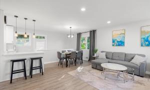 The Emerald Grand Old Town Views