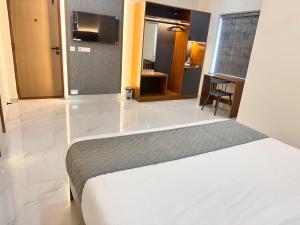 Hotel Aurora Bliss Gachibowli