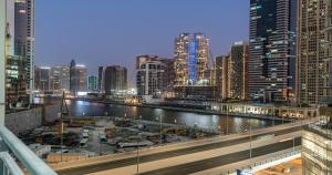 Savis Homes - Stylish 1 BR near Metro Station in Business Bay