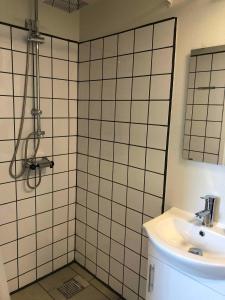 Timber-Frame Holiday Flat Near Beach