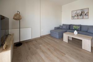 Comfortable 2 Bedroom apartment in Marousi