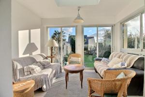 Ty Lisa - Maison de village avec véranda lumineuse sur grand jardin - 4hvězdičkové hotely ve městě Quiberon