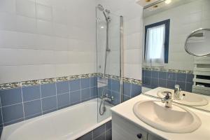 Ty Lisa - Maison de village avec véranda lumineuse sur grand jardin