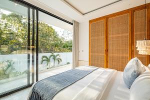 New 4- bedroom Ocean Verve Villa 4 near the beach