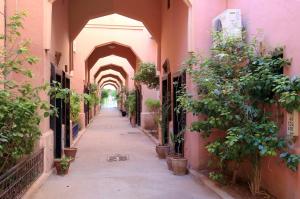 Riad Sofia signature