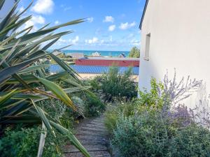 Maison Lévi - vue mer - 200m du port- classée 3 étoiles