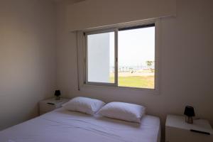 Sea View Stay 200m to Beach