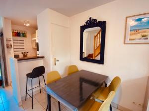 Serena Entre mer et forêt