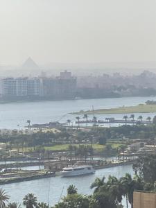 شقه بالمعادي علي النيل