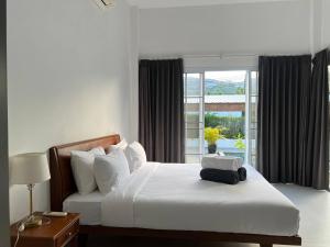 Tranquil Oasis in Taling Ngam 2-Bedroom Pool Villa