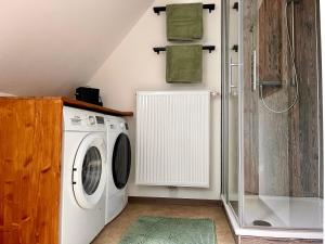 Moderne Ferienwohnung mit Balkon & WLAN - zentral