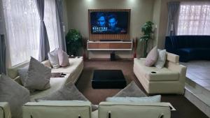 Villa on the East-Party House