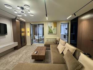Apartment in Nizami street Fou..