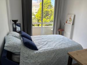 Charm studio nearby La Défense Arena