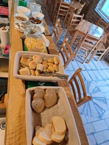 Petrovaradinski Dvor