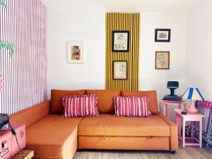 Quirky Apartment Close to town centre and FREE parking