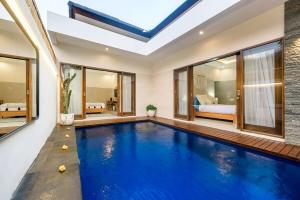 Adikara Villa 2 Cozy 2BR in Canggu, Berawa 5 mins to the beach