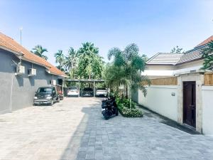 Adikara Villa 2 Cozy 2BR in Canggu, Berawa 5 mins to the beach