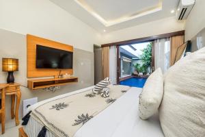 Adikara Villa 2 Cozy 2BR in Canggu, Berawa 5 mins to the beach