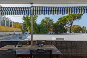 Au coeur de Juan Les Pins LEmpire 8 couchages