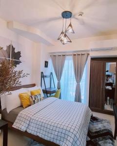 Studio with Balcony plus City View at Inspiria with Fast WiFi & Free Netflix