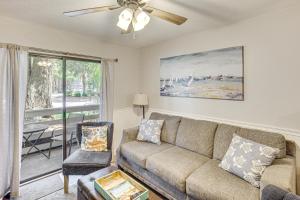 Access to Folly Field Beach and Pools Coastal Condo