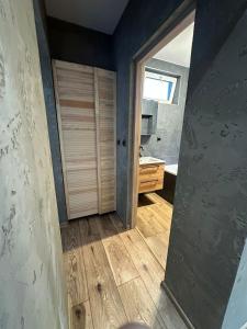 Slow Spot Przy Lesie II