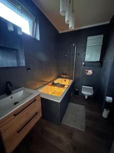 Slow Spot Przy Lesie II