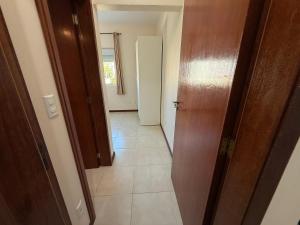 Cód 181 - Apartamento a 70 metros do mar com 2 dormitórios