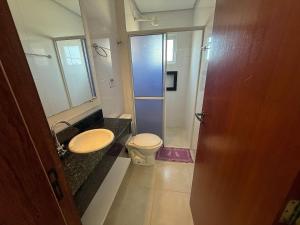 Cód 181 - Apartamento a 70 metros do mar com 2 dormitórios