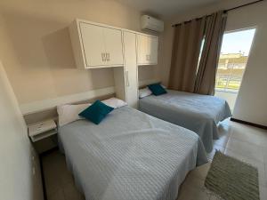 Cód 182 - Apartamento bem localizado á 70m do mar
