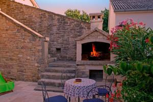 Erisa in Trošti (Haus für 6 Personen)