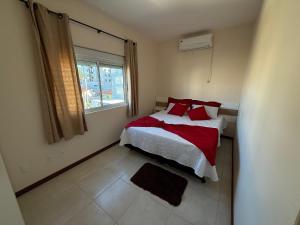 Cód 183 - Ap. aconchegante a 70m do mar