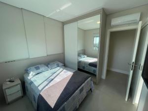 Cod 70- Excelente apartamento á apenas 280m do mar!