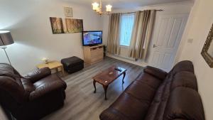Lovely 3 Bedroom House Manchester