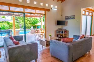 Villa Rosie by Villa Plus