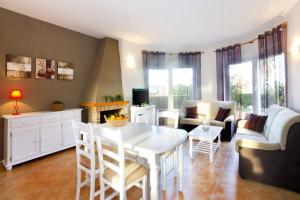 Villa Carbo by Villa Plus