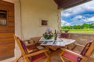 Galant in Prkačini (Haus für 4-5 Personen)