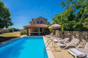 Kutić in Štokovci (Haus für 10-15 Personen)