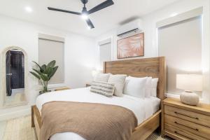 The Palms and The Pool Club at Mahogany Bay