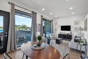 Nashville Retreat Stylish Condo Near Broadway