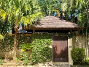 Hospitality Expert Rose Hall 5BR Pool Beach