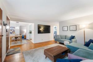 Cozy Portland Retreat with Private Patio and Grill