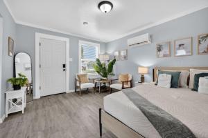 Sunny Pensacola Studio Near Beach and Downtown