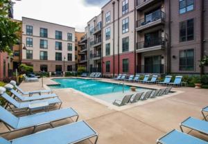 Lofted King Studio Downtown Vibes